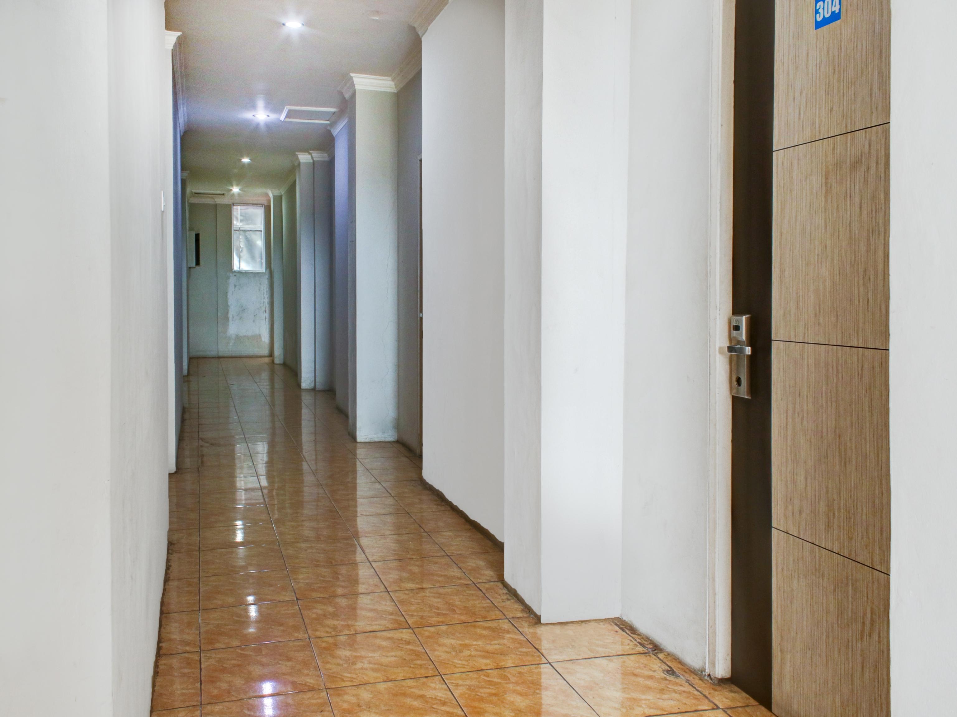 Reddoorz Syariah Near Q-Mall Banjarbaru Martapura  Esterno foto