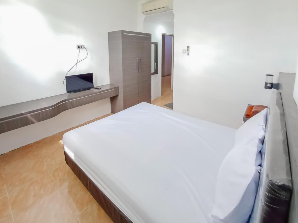 Reddoorz Syariah Near Q-Mall Banjarbaru Martapura  Esterno foto